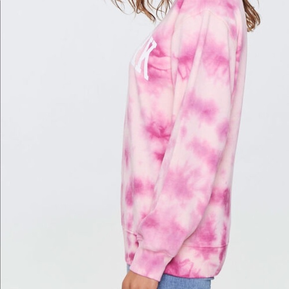 NWOT FOREVER 21 SWEARSHIRT - Picture 2 of 4